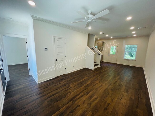 Foto del edificio - 3BD/3.5BA FOR RENT IN MEADOWCREST