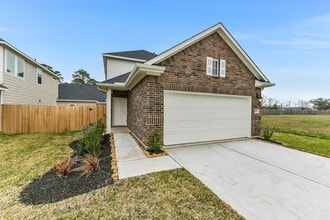 Building Photo - 3842 Sugardale St