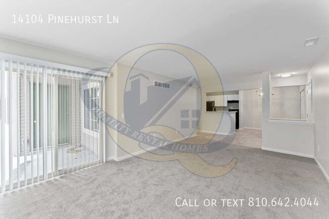 Building Photo - 14104 Pinehurst Ln