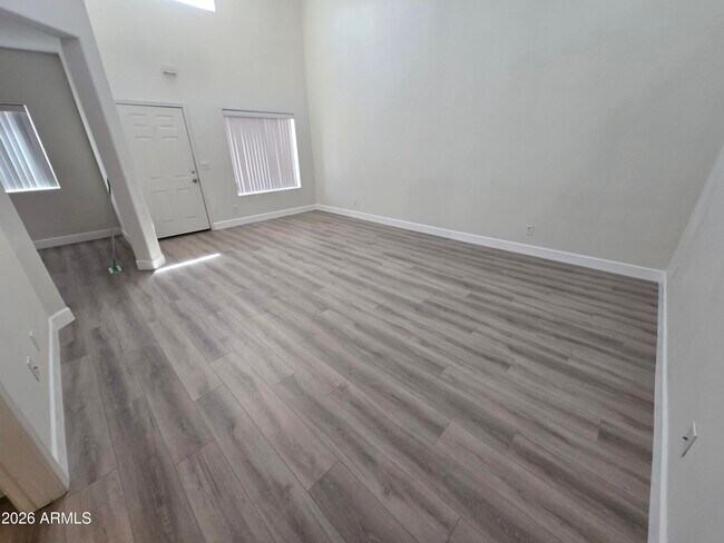 Foto del edificio - 8940 W Olive Ave