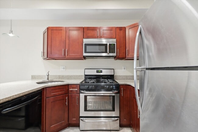 Building Photo - 1424 Willington St