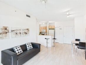 Building Photo - 6001 SW 70th St