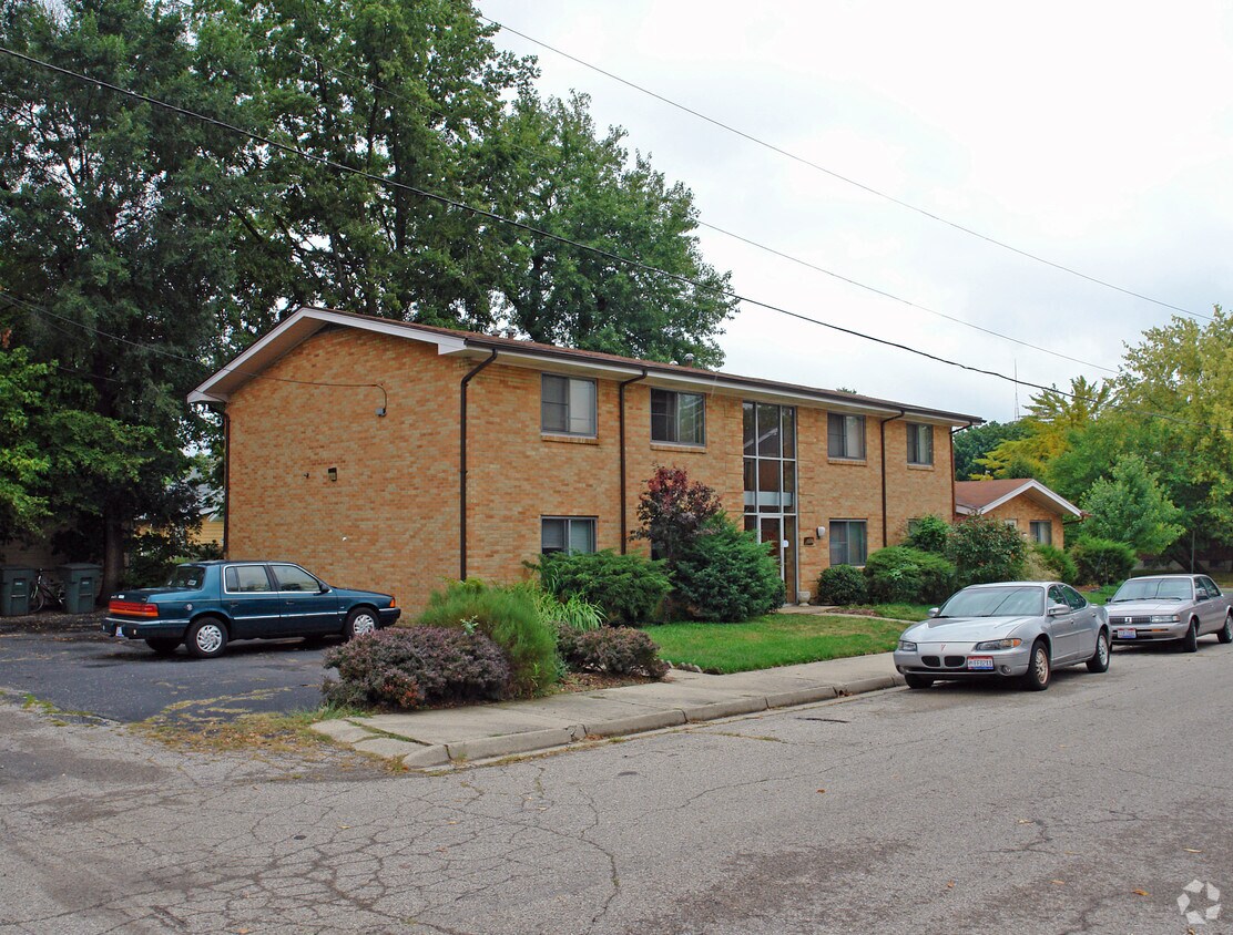 Foto principal - 2724 Enterprise Ave