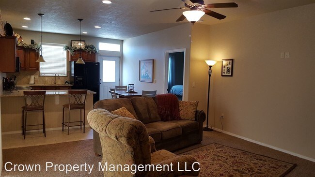 Building Photo - 3 br, 2.5 bath House - 143 S Tweedt Place