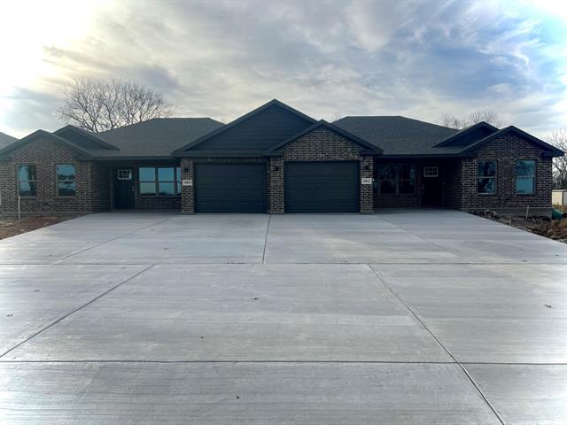 Foto principal - 581 N Friendship Rd