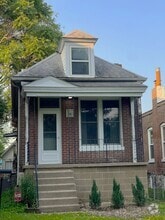 Building Photo - 6504 Nashville Ave