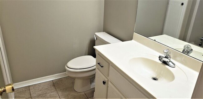 Building Photo - West Conway Home