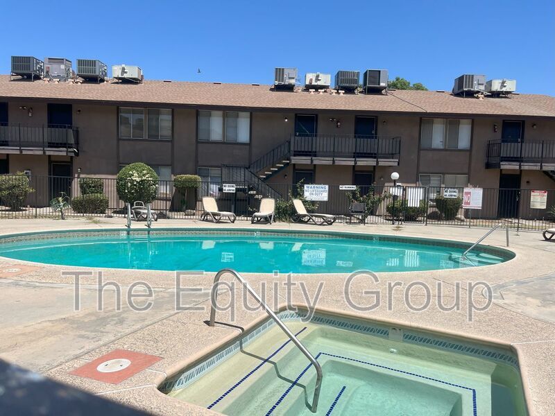 Foto principal - 3515 W Campus Ave
