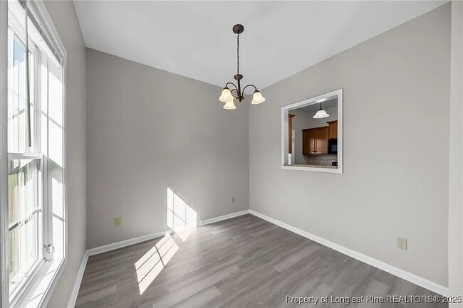 Foto del edificio - 122 Sherman Ct