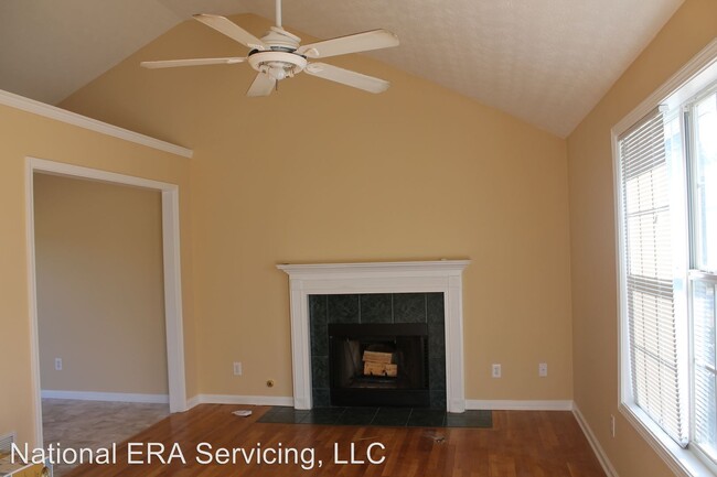 Building Photo - 3 br, 2 bath House - 18 Daisy Ln