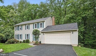 Building Photo - 10056 Marshall Pond Rd