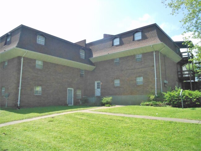 Building Photo - 538 Vandalia St