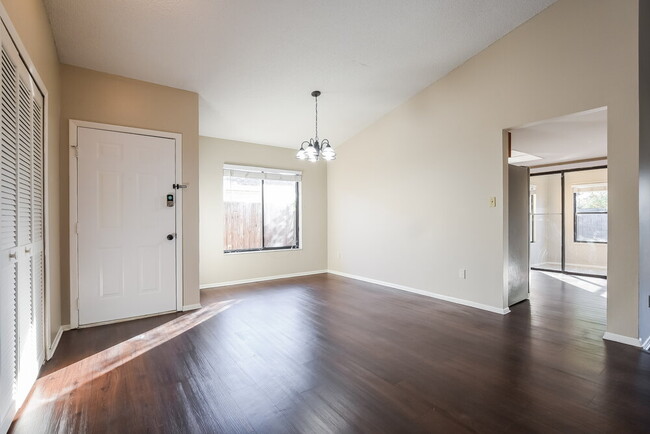 Building Photo - 1332 Andes Dr