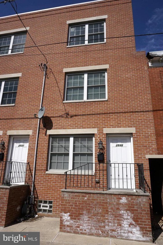 Primary Photo - 2535 Federal St