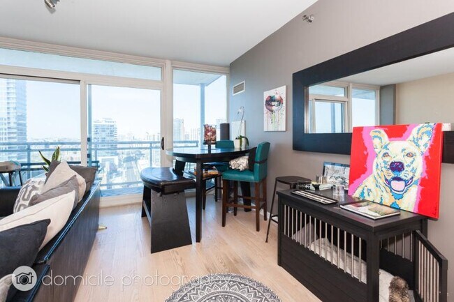 Foto del edificio - 1 bedroom in Chicago IL 60654