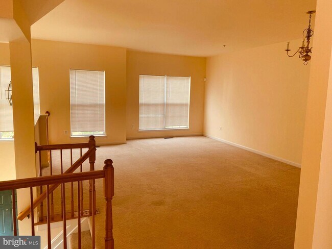 Foto del edificio - 1216 Blue Wing Terrace