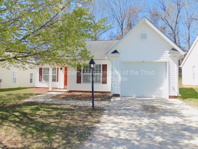 Photo - 1856 Oakhurst Park Ln House