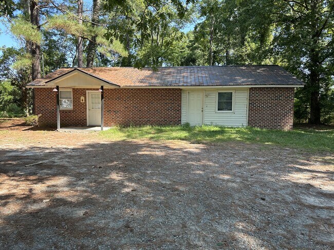 Building Photo - 2299 Holly Springs Church Rd