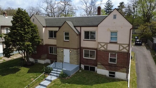 Building Photo - 1906 Elsmere Ave