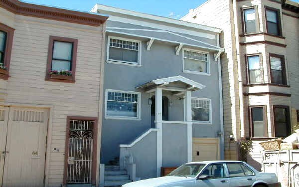 Building Photo - 64 Lafayette St