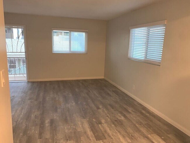 Foto del edificio - 4161 1/2 Kansas St