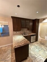 Building Photo - 3125 Pinehurst Dr