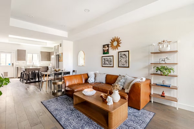 Foto del edificio - 2824 W Parkside Pl