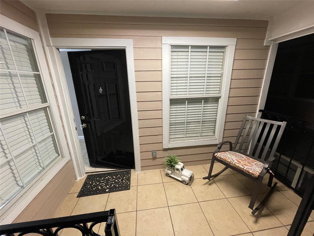 Foto principal - 8102 Glenlea St