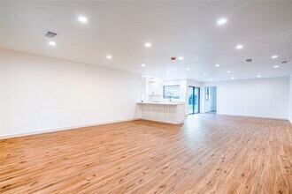 Building Photo - 1422 Wisterwood Dr