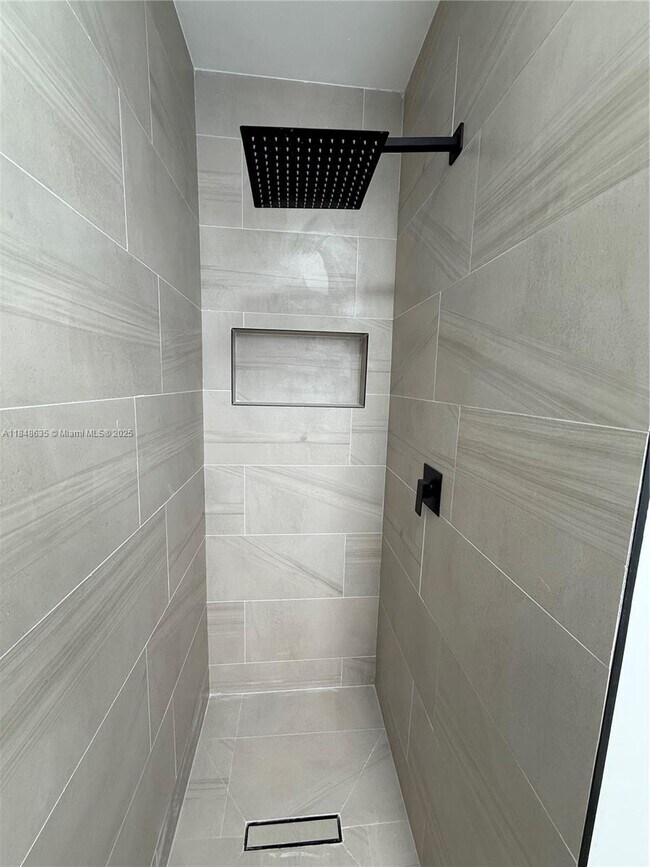 Foto del edificio - 1310 NW 41st St