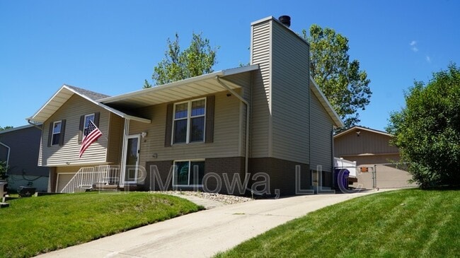 Foto del edificio - 82 W Post Rd NW