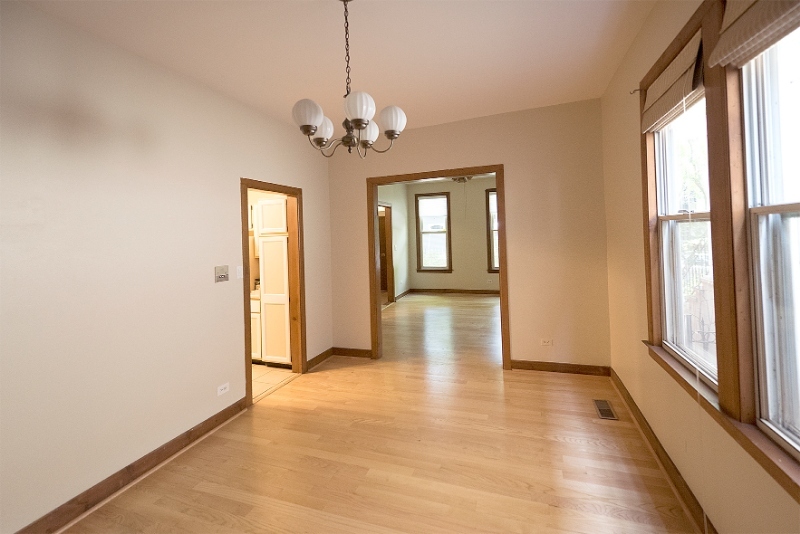 Primary Photo - 1233 W Wrightwood Ave