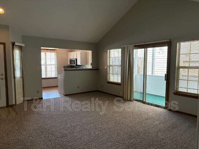 Foto del edificio - 5641 Hyacinth Way