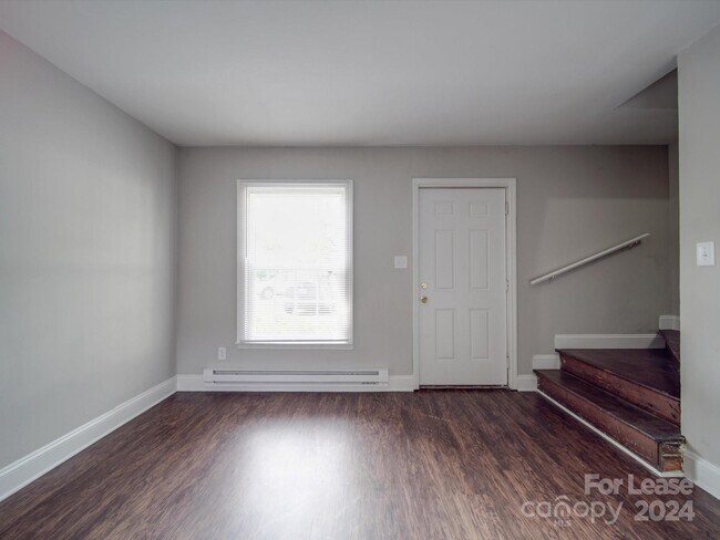 Foto del edificio - 321 S Gardner Ave
