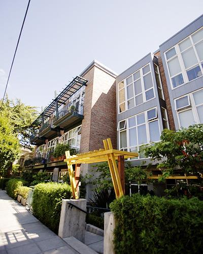 Building Photo - 1 bedroom in Seattle WA 98122
