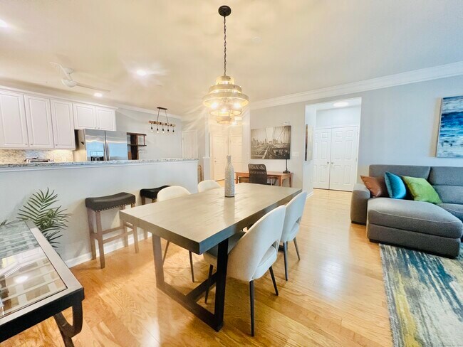 Foto del edificio - 214 Center Meadow Ln
