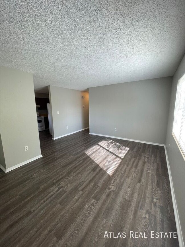 Building Photo - 415 St Vrain Pl