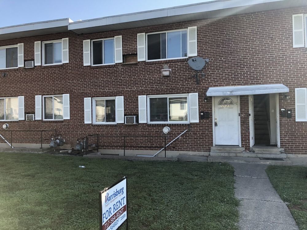 1323 Rolleston St, Harrisburg, PA 17104 Room for Rent in Harrisburg