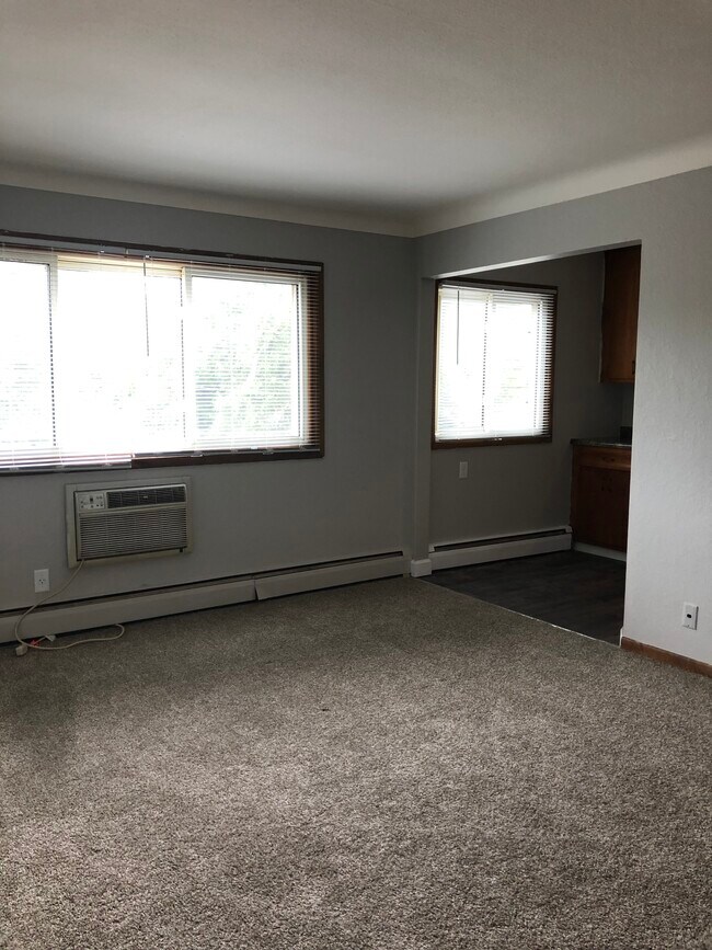Living Room - 240 South St W