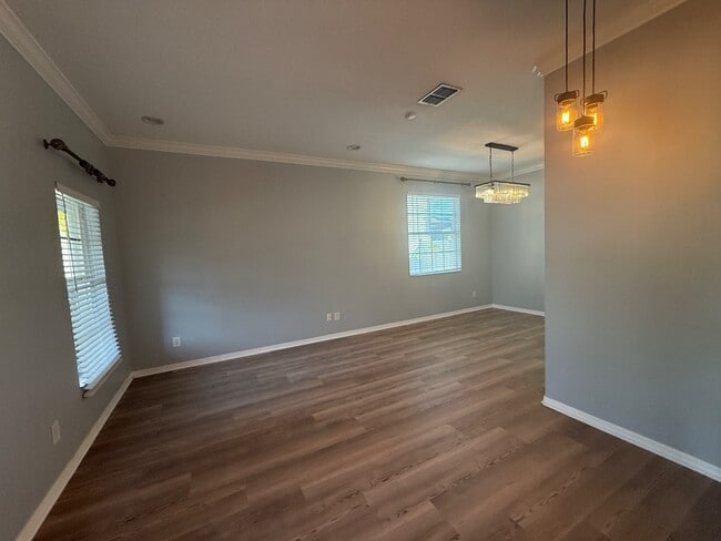 Building Photo - 3004 Downan Point Dr