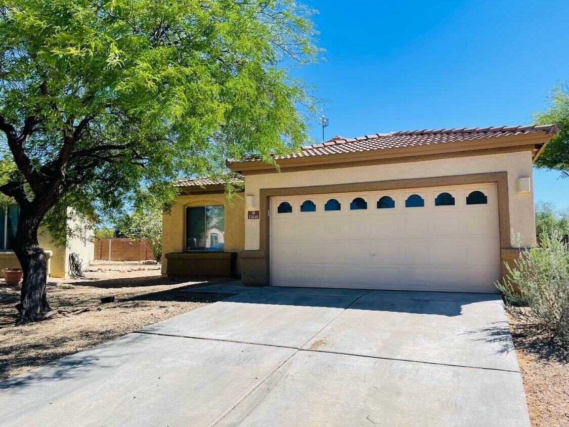 12640 E Nona Ln, Vail, AZ 85641 House Rental in Vail, AZ