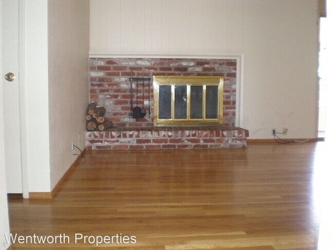 Building Photo - 3 br, 2 bath House - 1022 Sutter Street