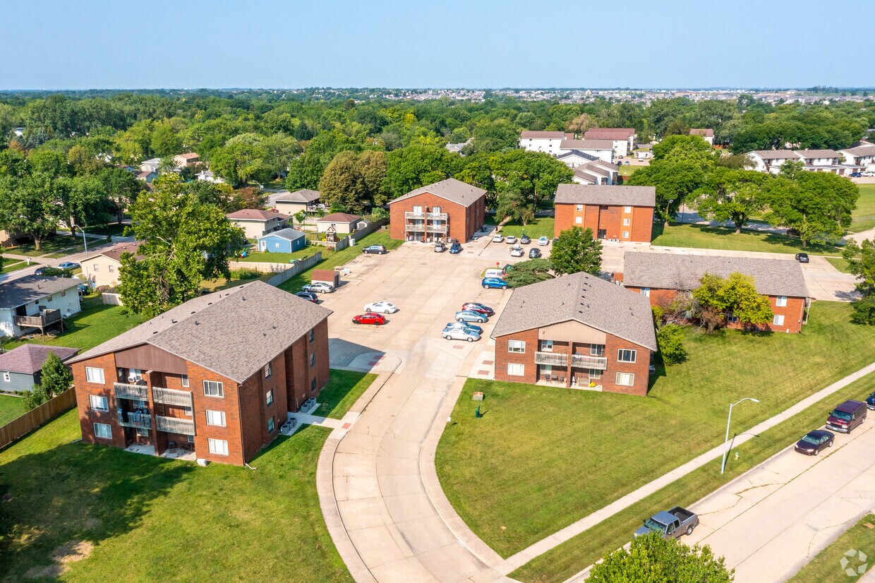 Pine Tree Flats 1713 NW Pine Rd Ankeny, IA