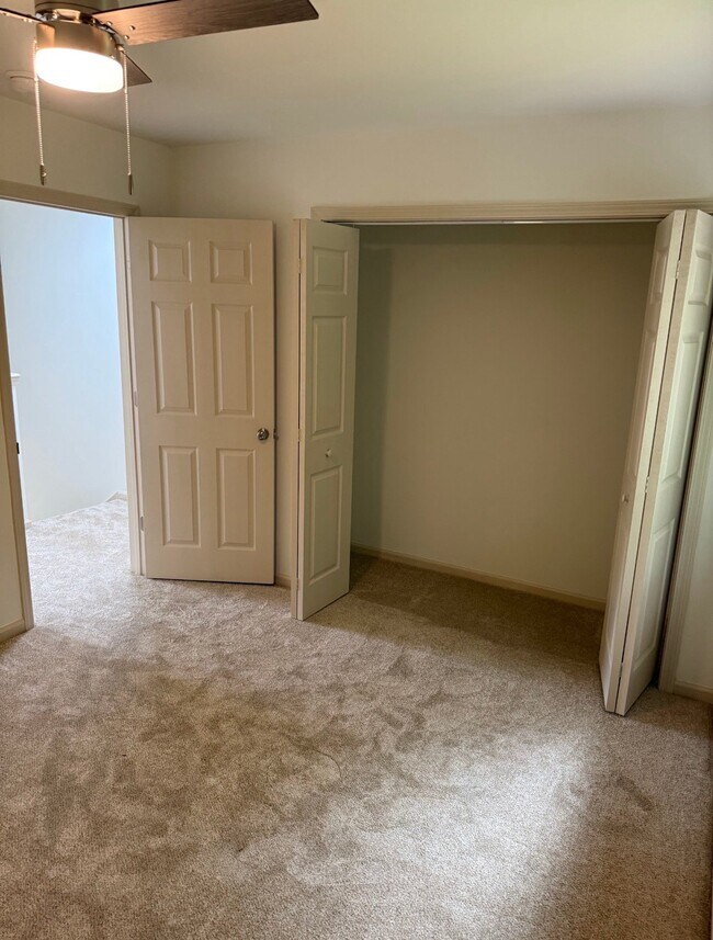 Building Photo - 7685 Hunters Ridge Ln