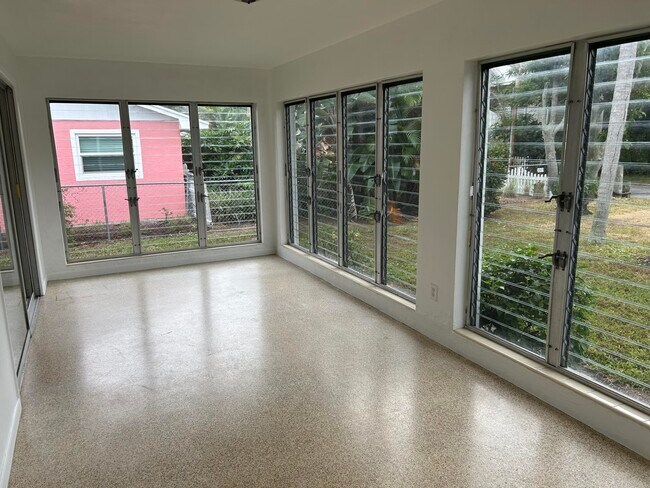 Foto del edificio - 1791 NE Mango Terrace