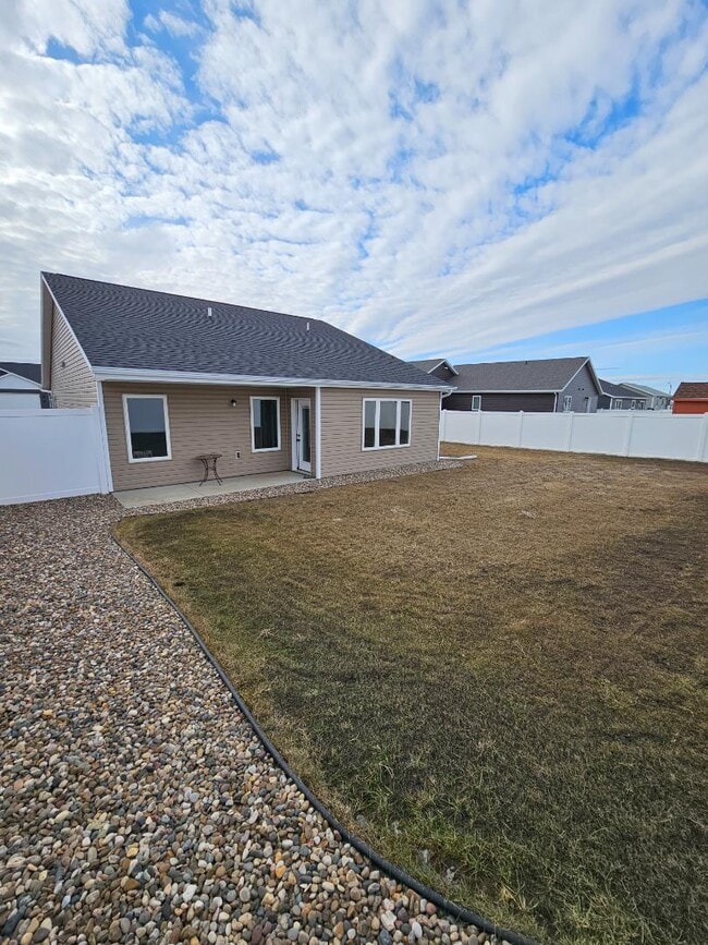 Foto del edificio - 2913 Armstrong St