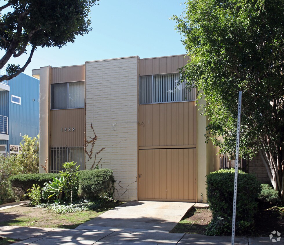Building Photo - 1238 Chelsea Ave