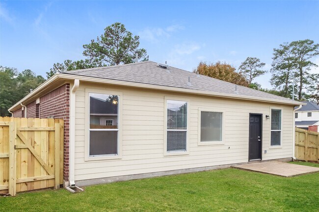 Foto del edificio - 22034 Willow Downs Dr