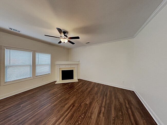 Building Photo - 310 Ascott Lane