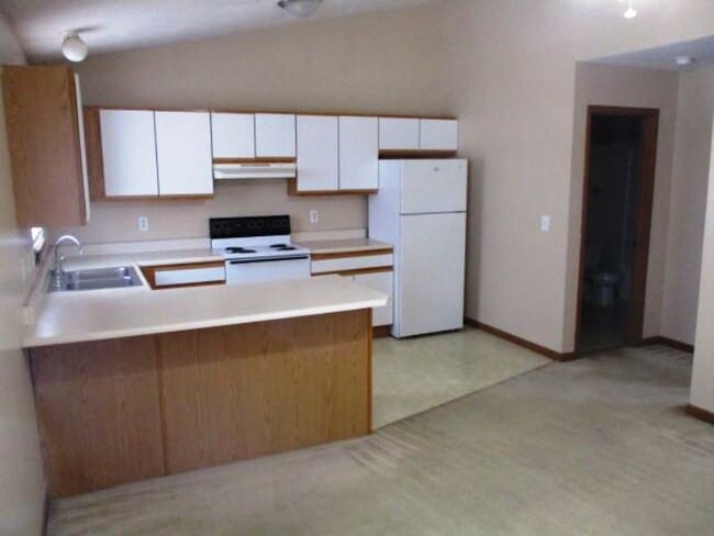 Building Photo - 18 Fetzer Ct